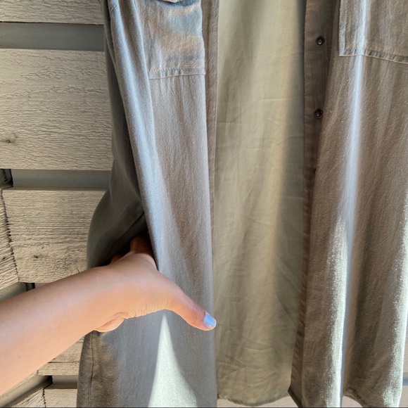 Urban Outfitters | army green cargo vest - Picture 6 of 9